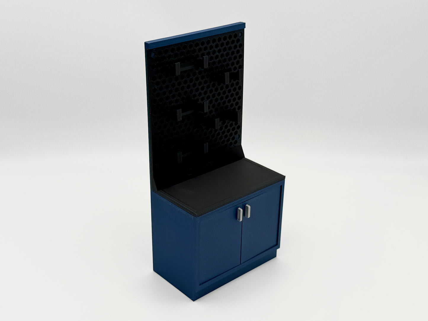 Armory - Rack & Cabinet #06 (Large Half Cabinet)