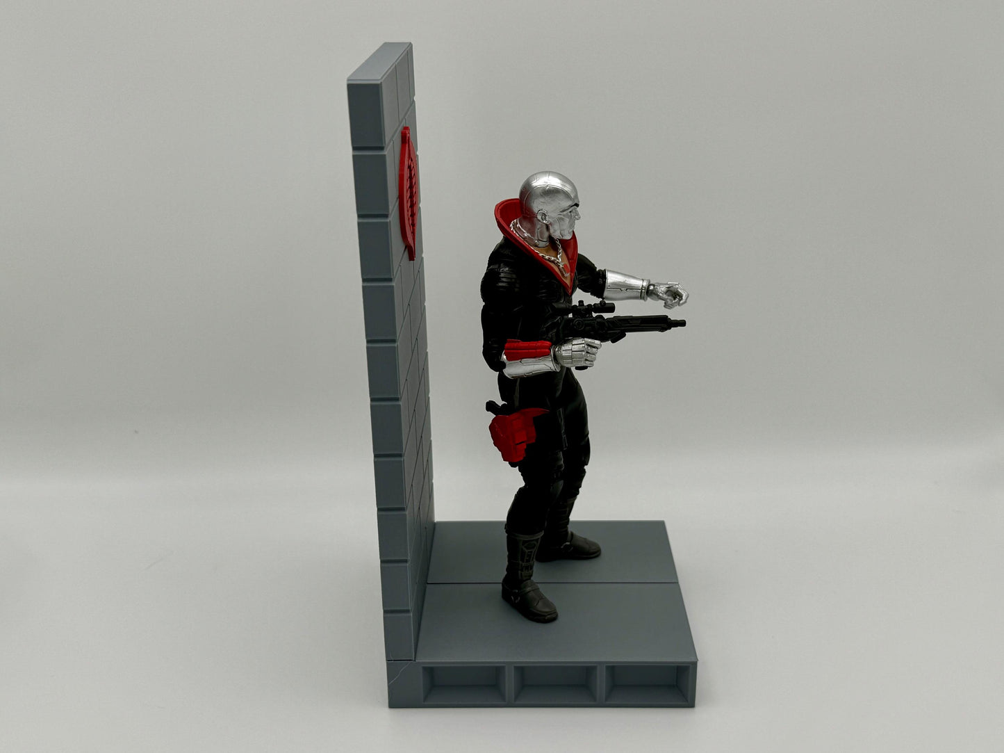 Figure Stand: Block Wall G.I. Joe/Cobra