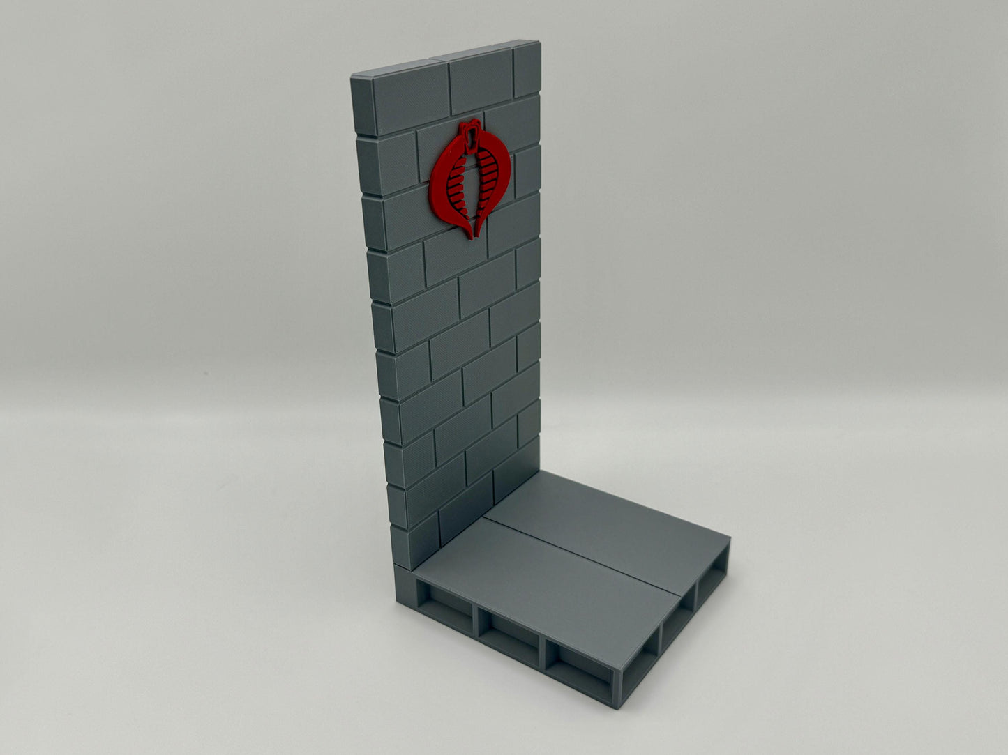 Figure Stand: Block Wall G.I. Joe/Cobra