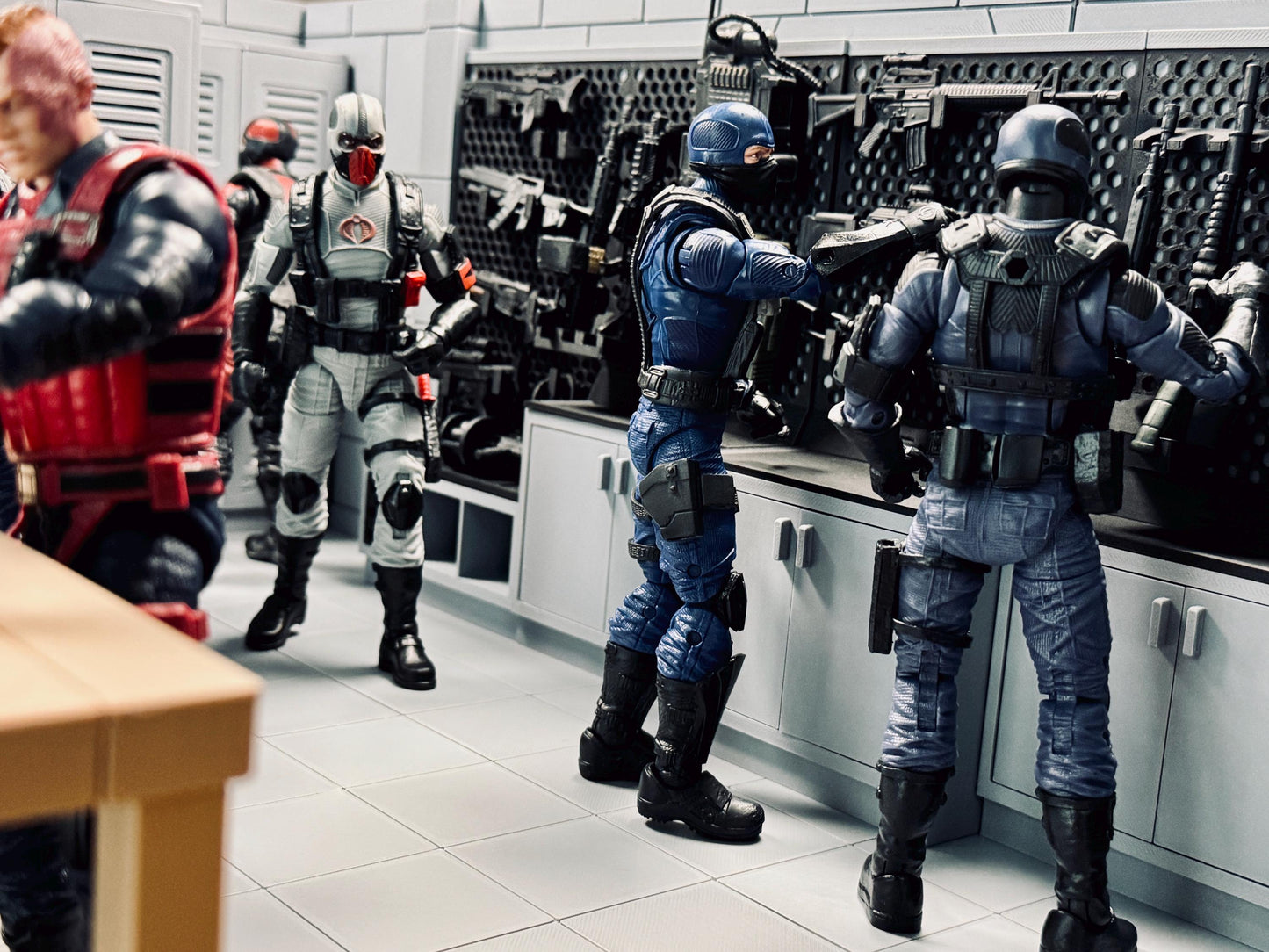 Armory - Rack & Cabinet #04 (Half Cabinet)