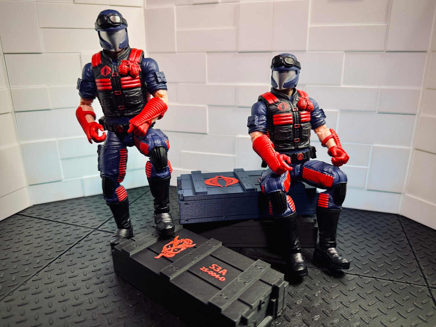 Standard Crate - Utility Legacy Medium with Munitions - Cobra