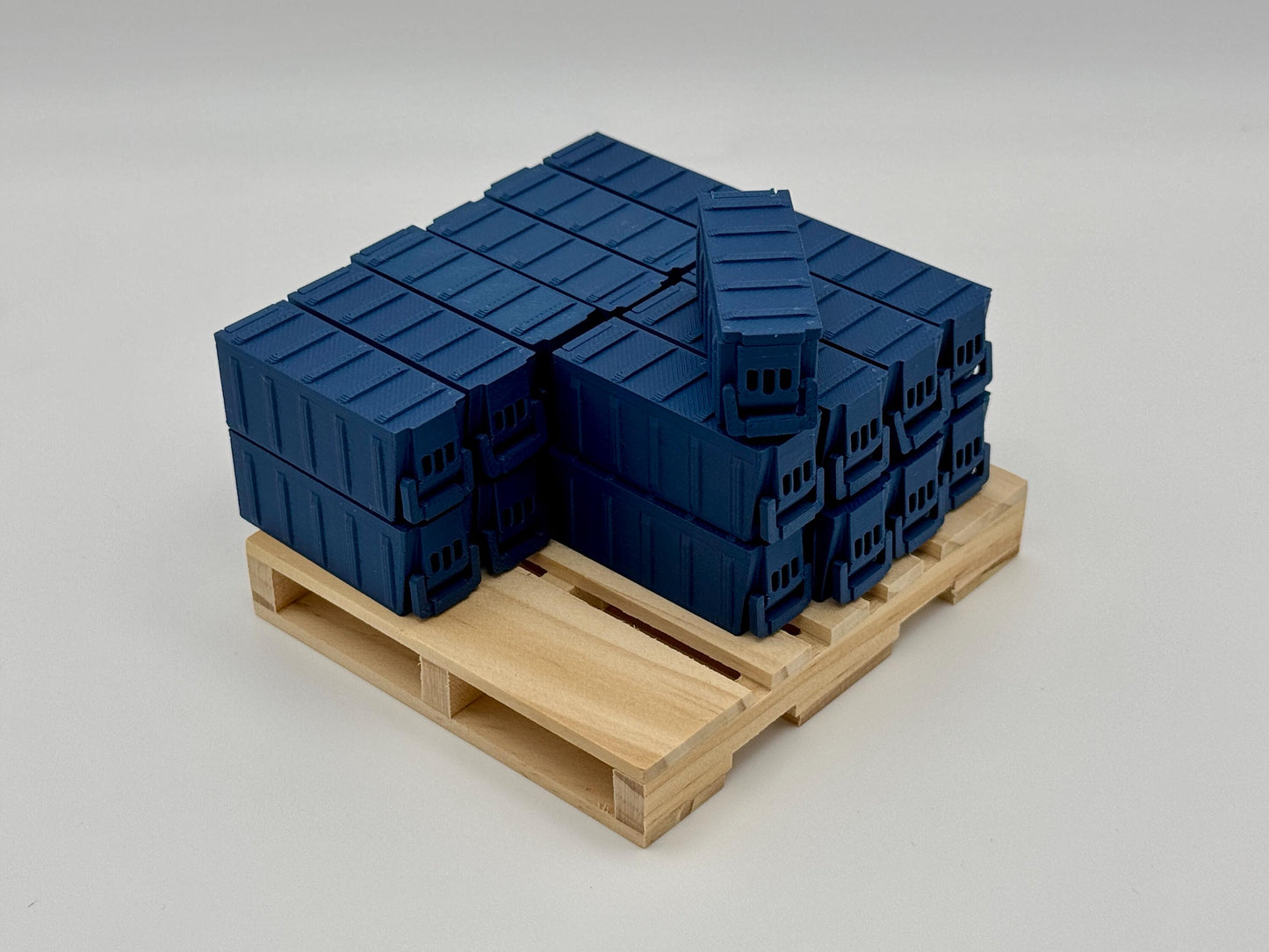 Standard Crate: 4 Ammo Cases - Small