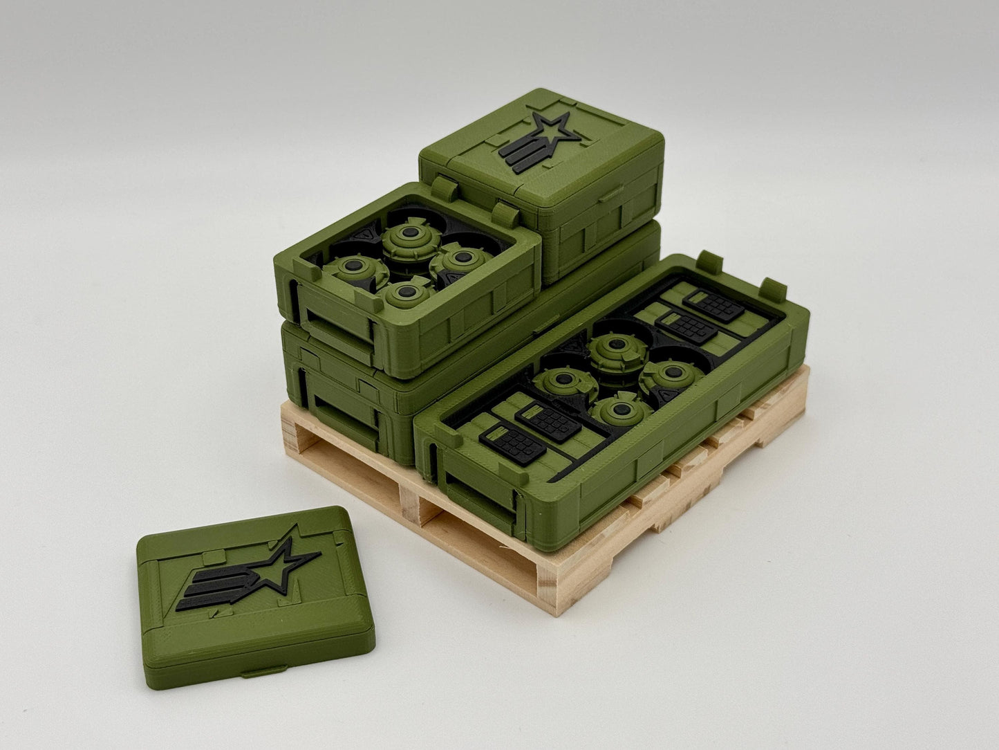 Standard Crate - Utility Medium with Munitions
