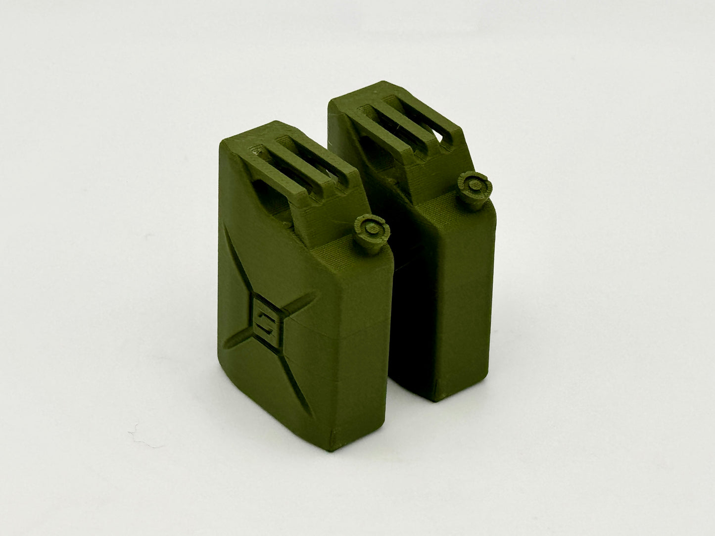 Standard Crate: 2 Fuel Cans
