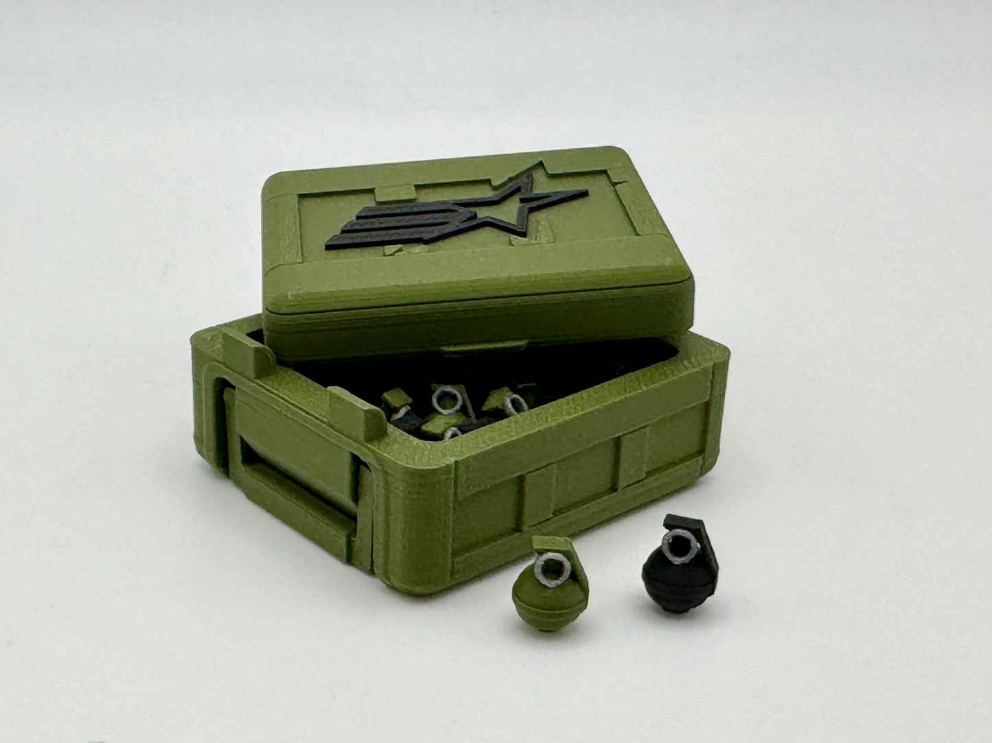 Standard Crate: Utility X-Small with M67 or MKII Grenades - G.I. Joe