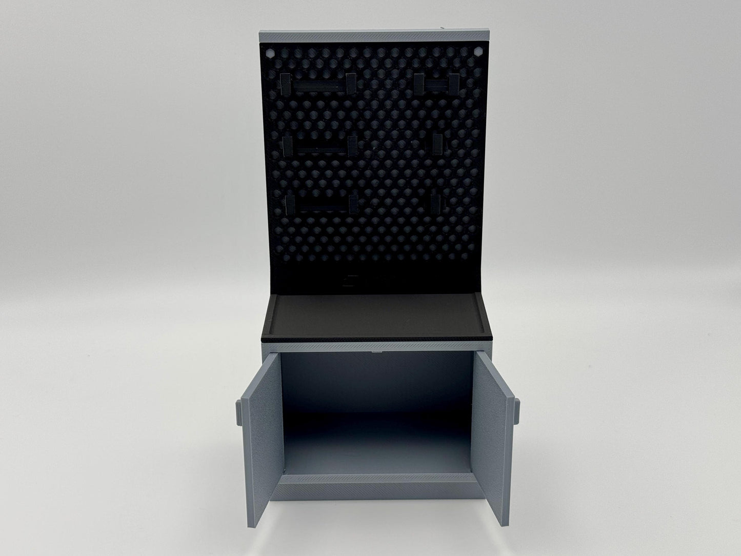 Armory - Rack & Cabinet #06 (Large Half Cabinet)