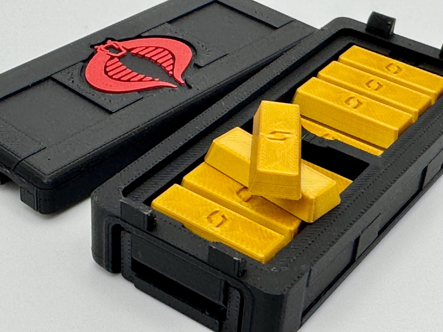 Standard Crate - Utility Medium with Gold - Cobra