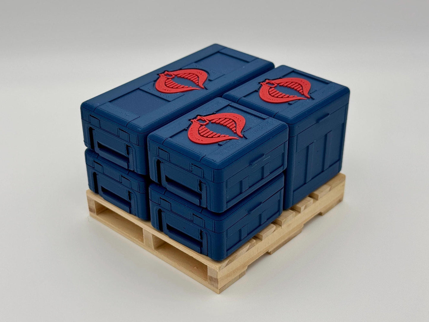 Standard Crate - Utility Medium with Gold - Cobra