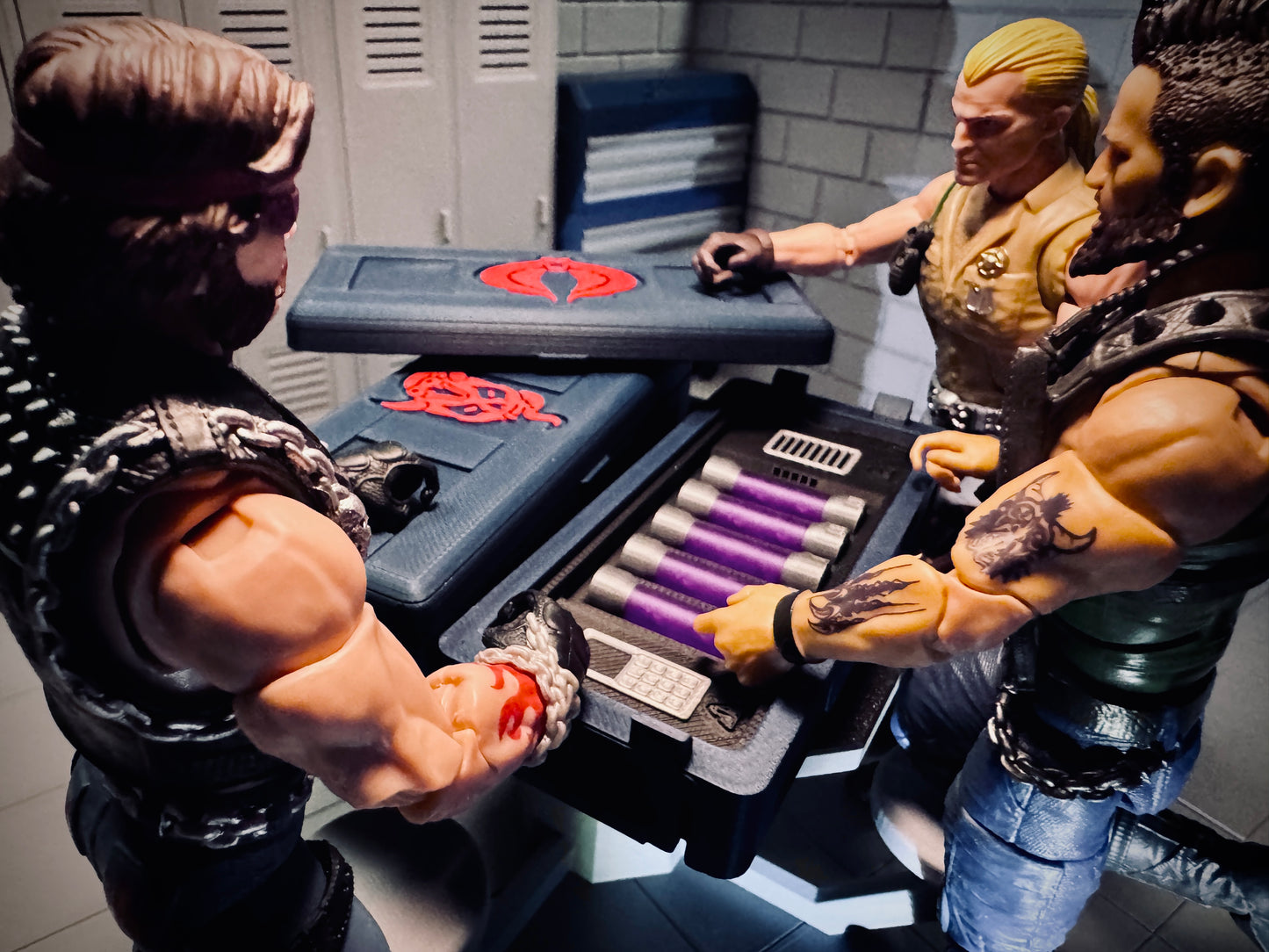 Standard Crate - Utility Medium with Chemical Cylinders - Cobra