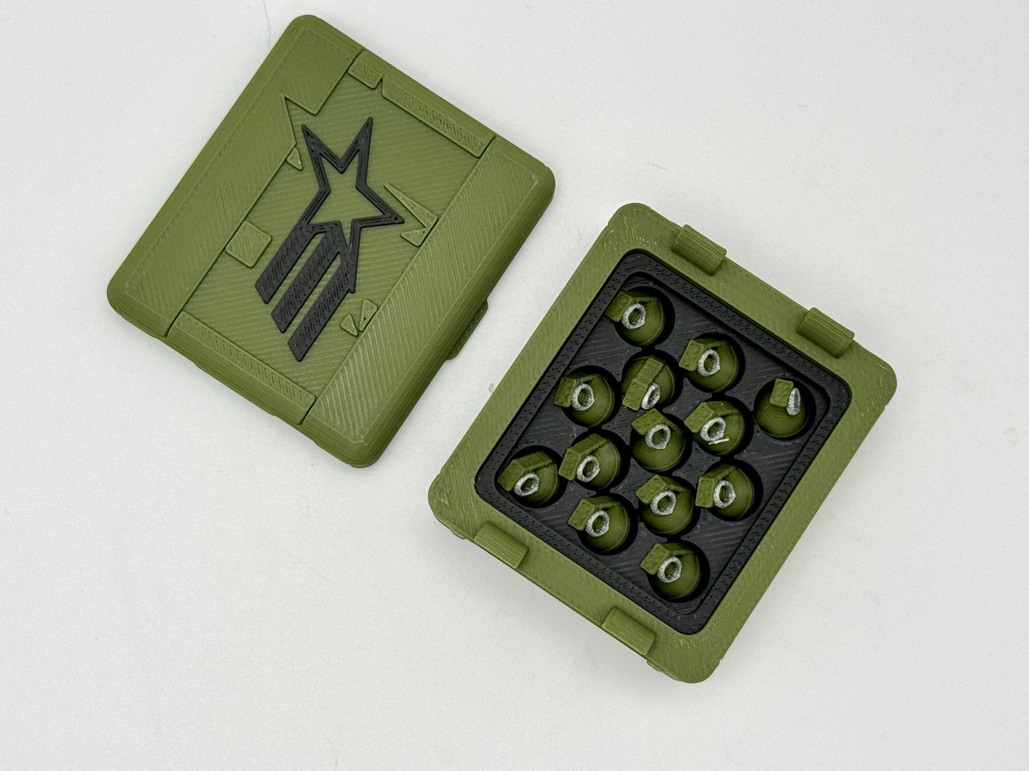 Standard Crate: Utility X-Small with M67 or MKII Grenades - G.I. Joe