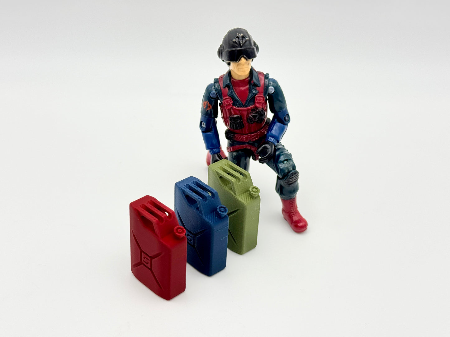 Standard Crate: 2 Fuel Cans 1/18 (3.75) Scale