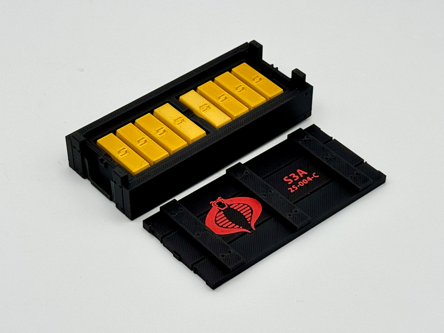 Standard Crate - Utility Legacy Medium with Gold - Cobra