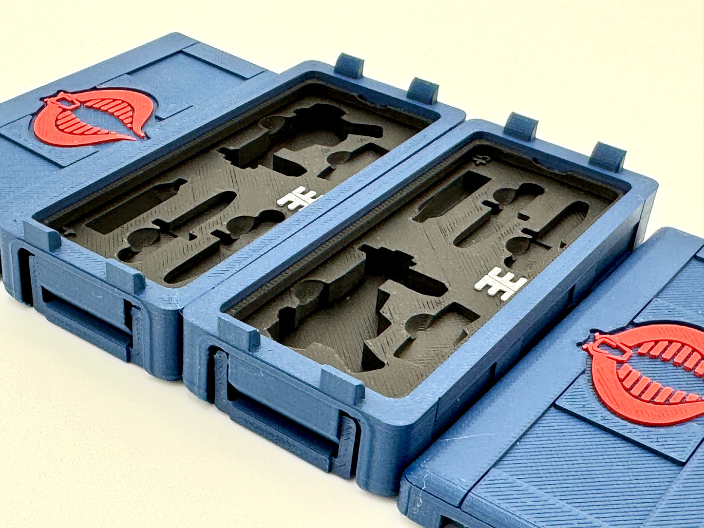 Standard Crate - Utility Medium Tomax and Xamot - Cobra