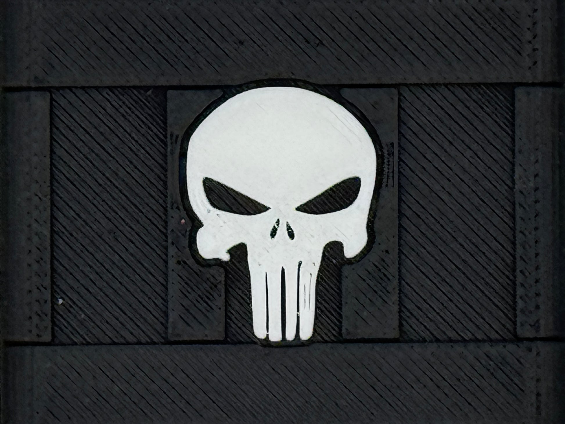 Punisher Black/White