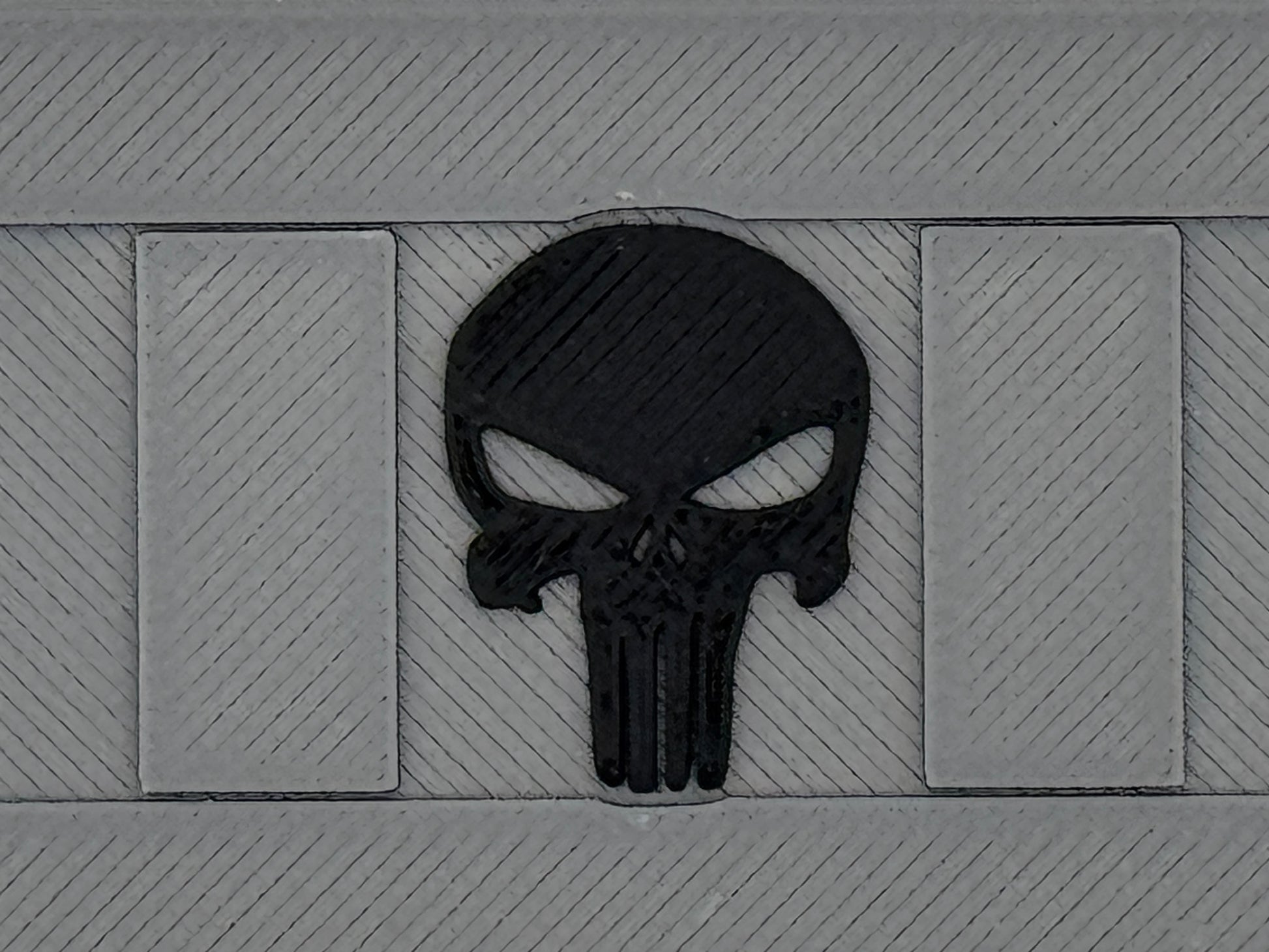 Punisher - Dark Gray/Black