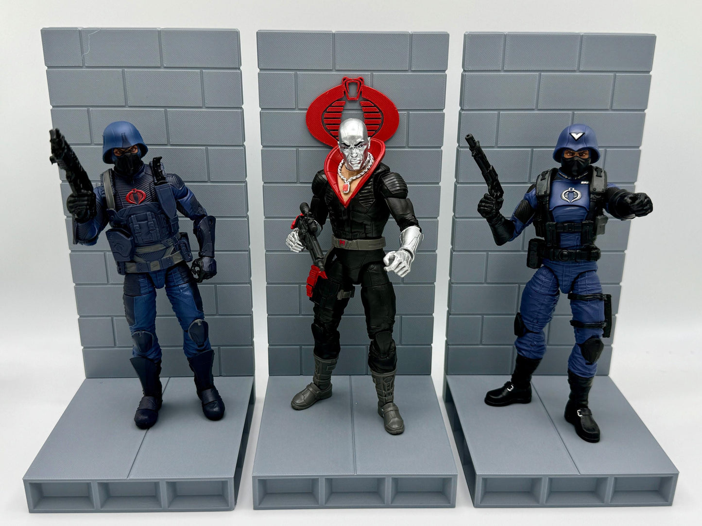 Figure Stand: Block Wall G.I. Joe/Cobra
